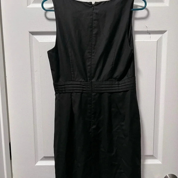 Forever 21 Sleeveless Black Dress size Med - Picture 2 of 5